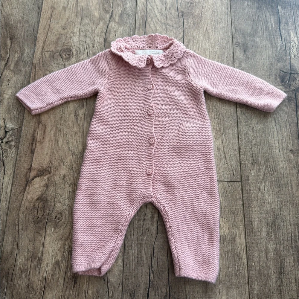 NewBorn Bundle - Zara, Colored Organics, H & M, Carters, Kendi - Picture 2 of 12